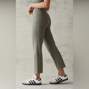 PACSUN OLIVE HIGH WAISTED STRAIGHT LEG ANKLE/CROPPED JEANS IN OLIVE